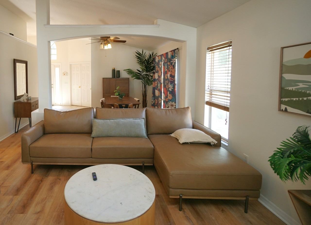 6921 Jamestown Manor Dr - Photo 4 of 21