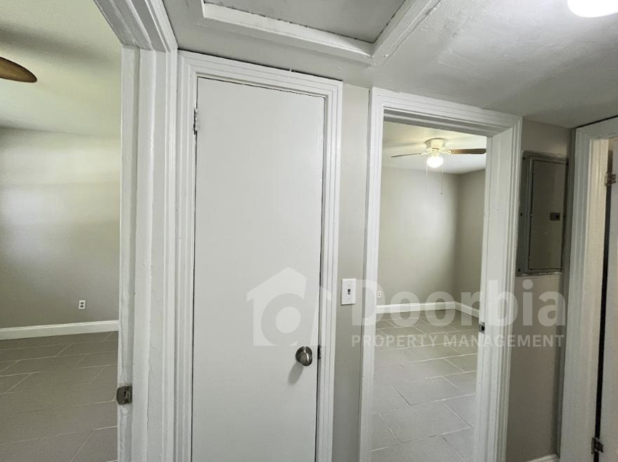 1635 Brookview Dr S - Photo 7 of 16