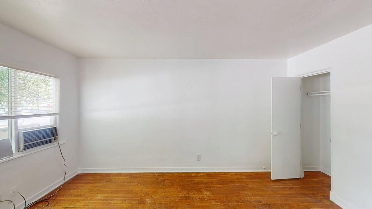 800 Kent Ave Nw - Photo 6 of 18