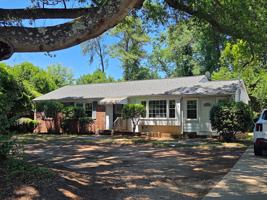 featured image of 3428 Wade Ave