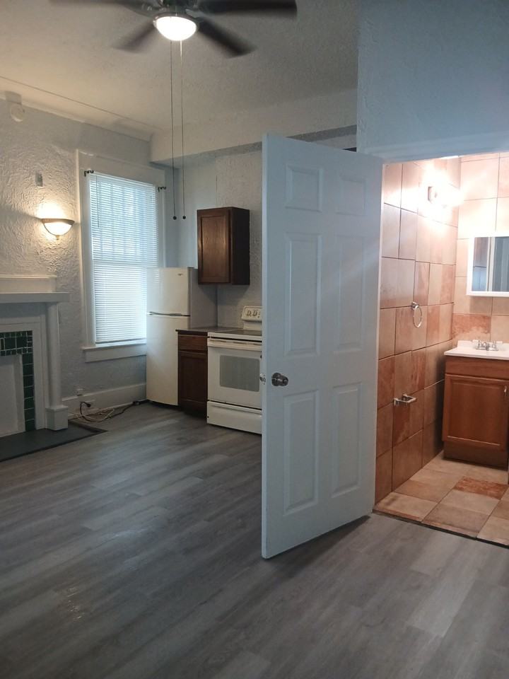 730 4th Ave N #1C - Photo 7 of 19