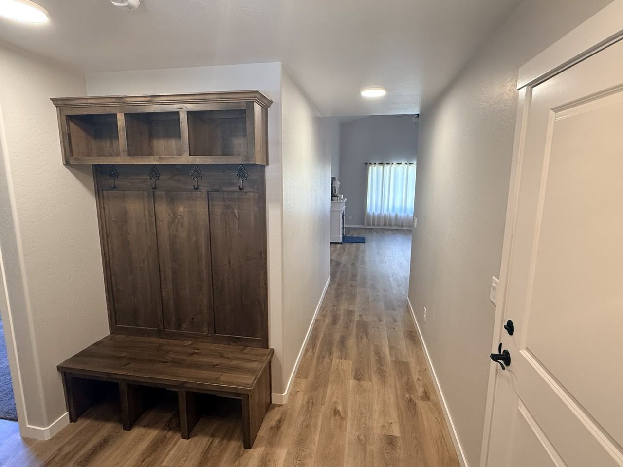 1586 Kokanee Ln - Photo 2 of 7