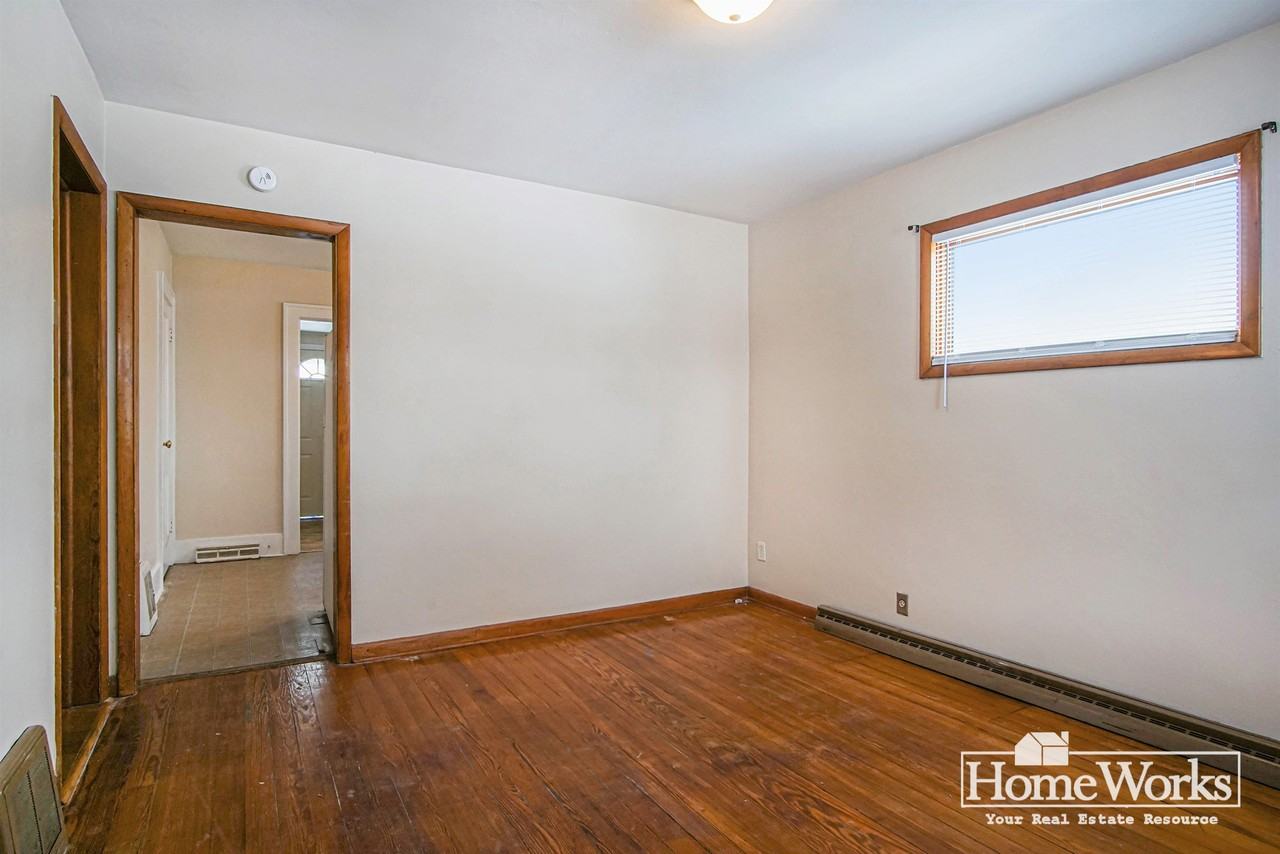 506 S 31st St - Photo 2 of 16