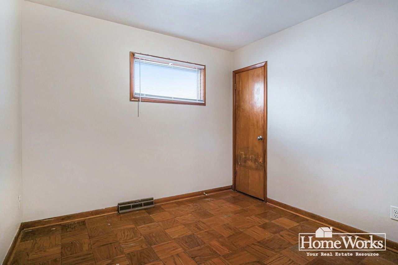 506 S 31st St - Photo 6 of 16