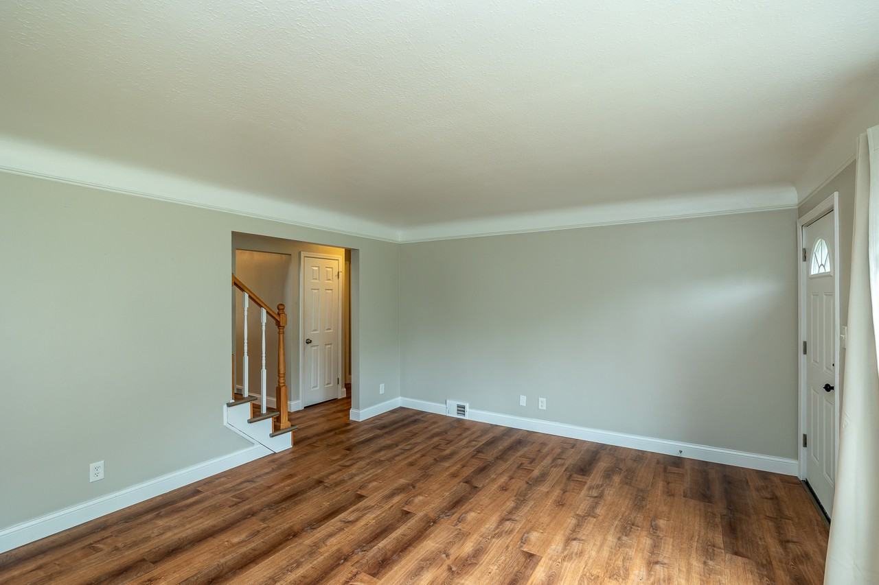 5234 Erwin St - Photo 3 of 25