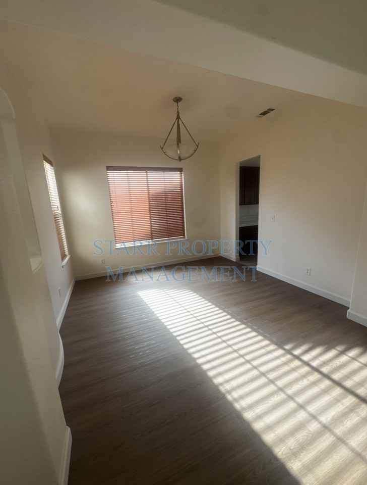 2046 Solothurn Way - Photo 7 of 25