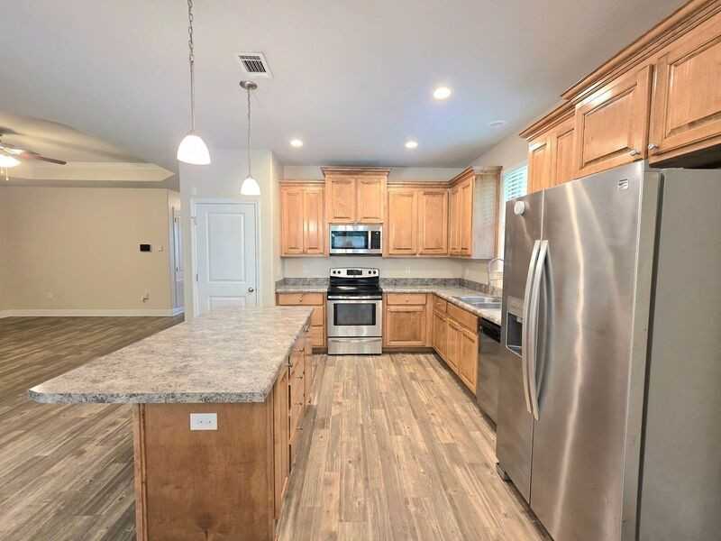 5297 Parkside Dr - Photo 5 of 15