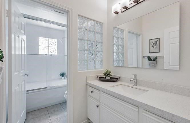 455 Navaro Way - Photo 3 of 4