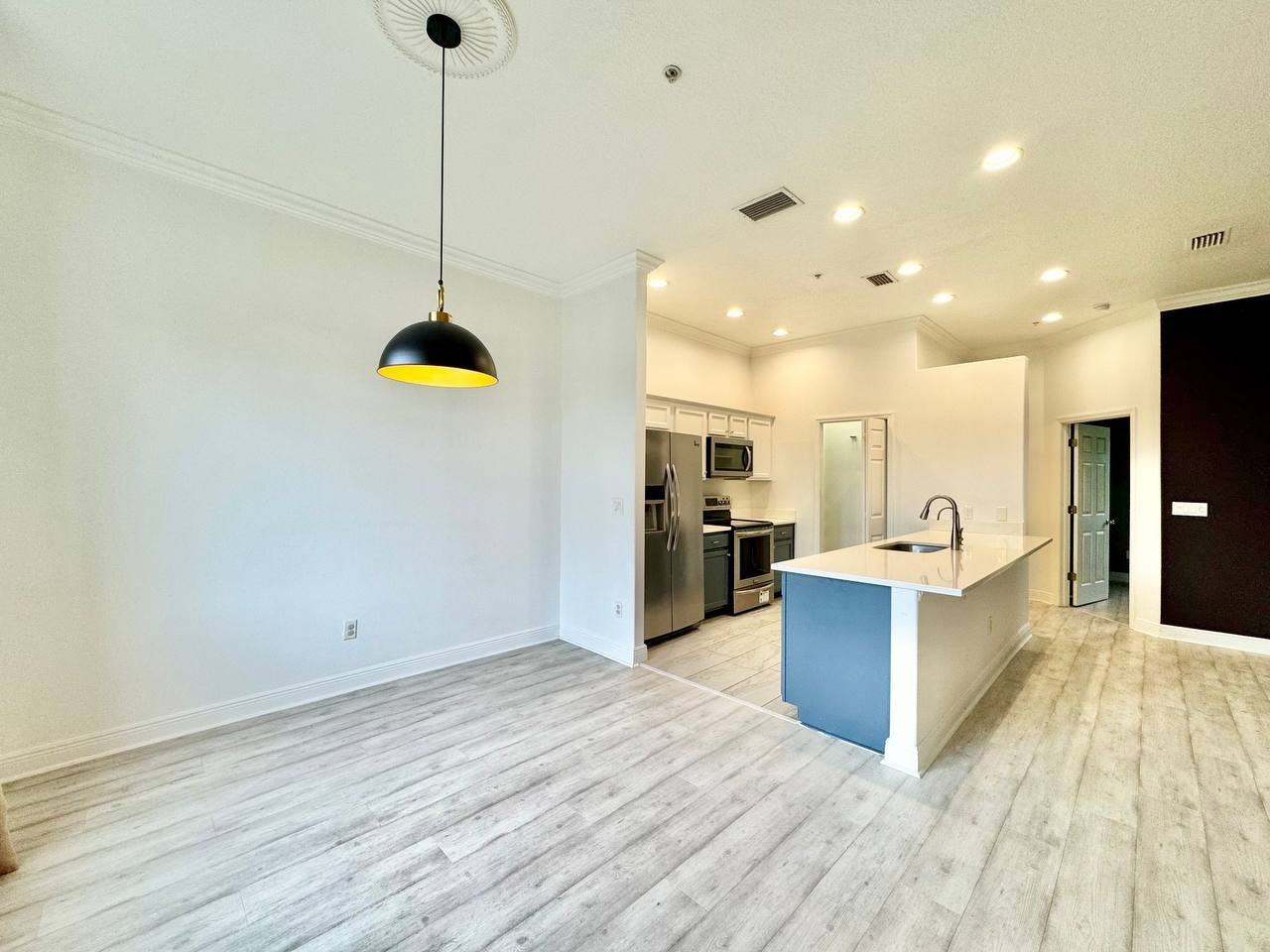 487 Bayou Village Dr - Photo 6 of 35
