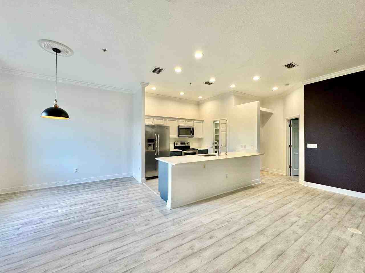 487 Bayou Village Dr - Photo 7 of 35