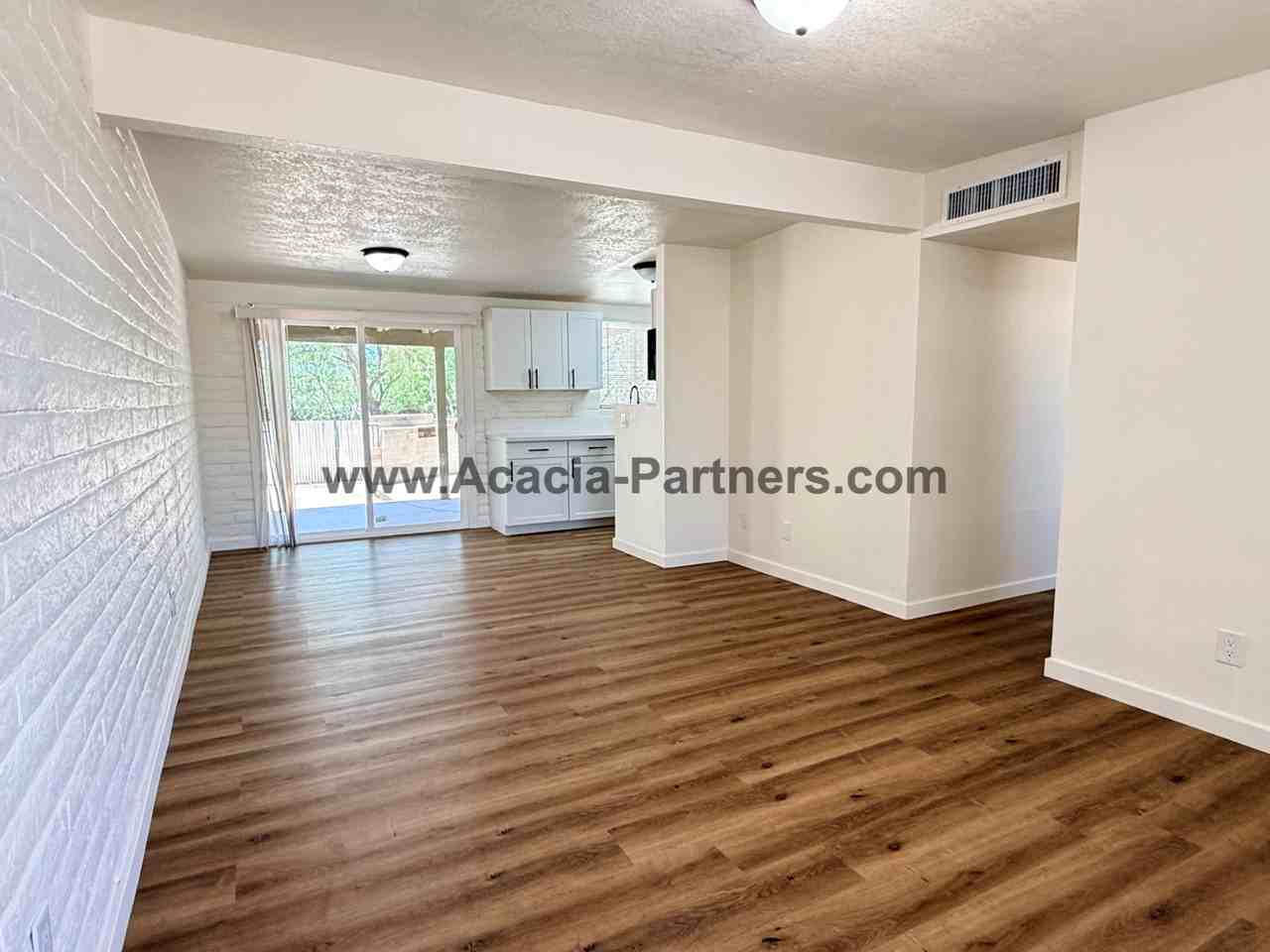 3243 W Bartlett Pl - Photo 3 of 23