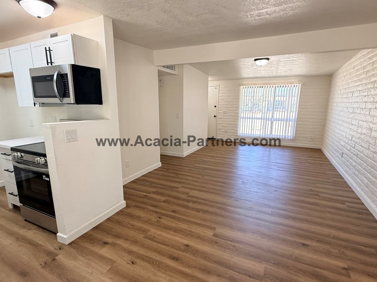 3243 W Bartlett Pl - Photo 7 of 23