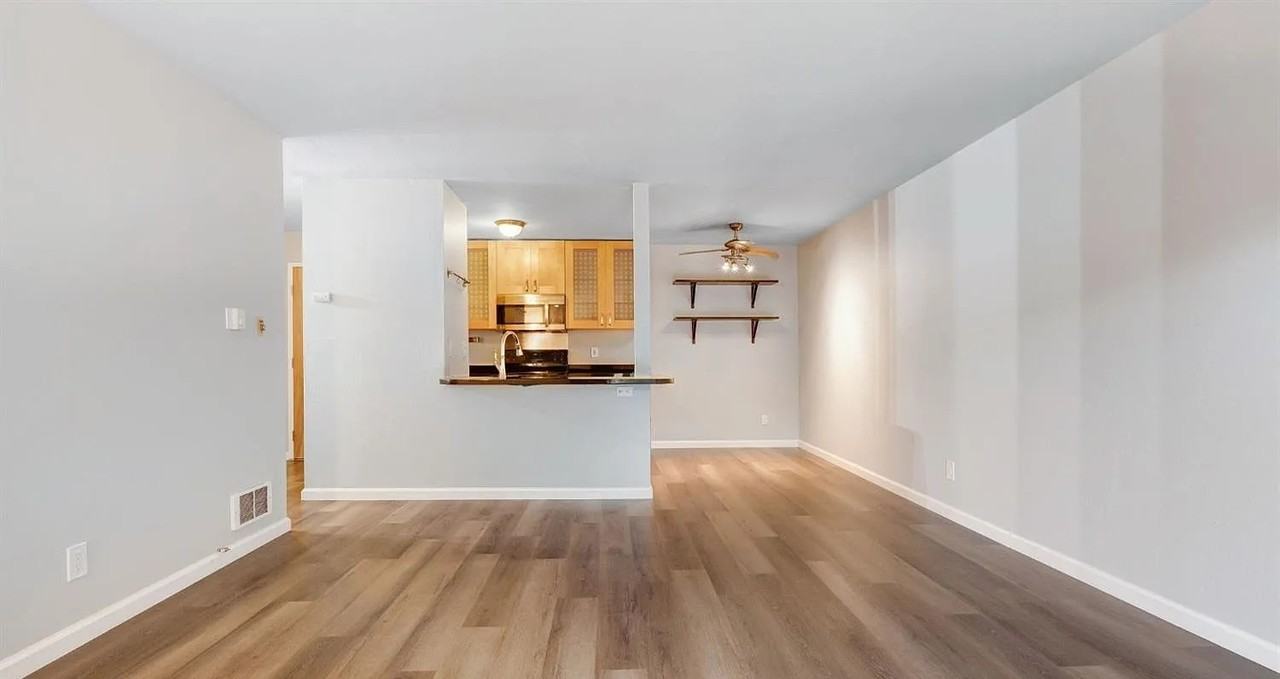 424 Orange St #108 - Photo 4 of 18