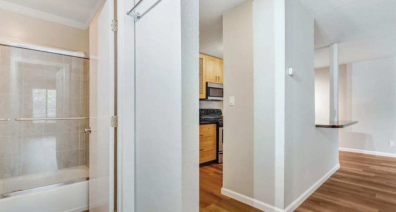 424 Orange St #108 - Photo 6 of 18