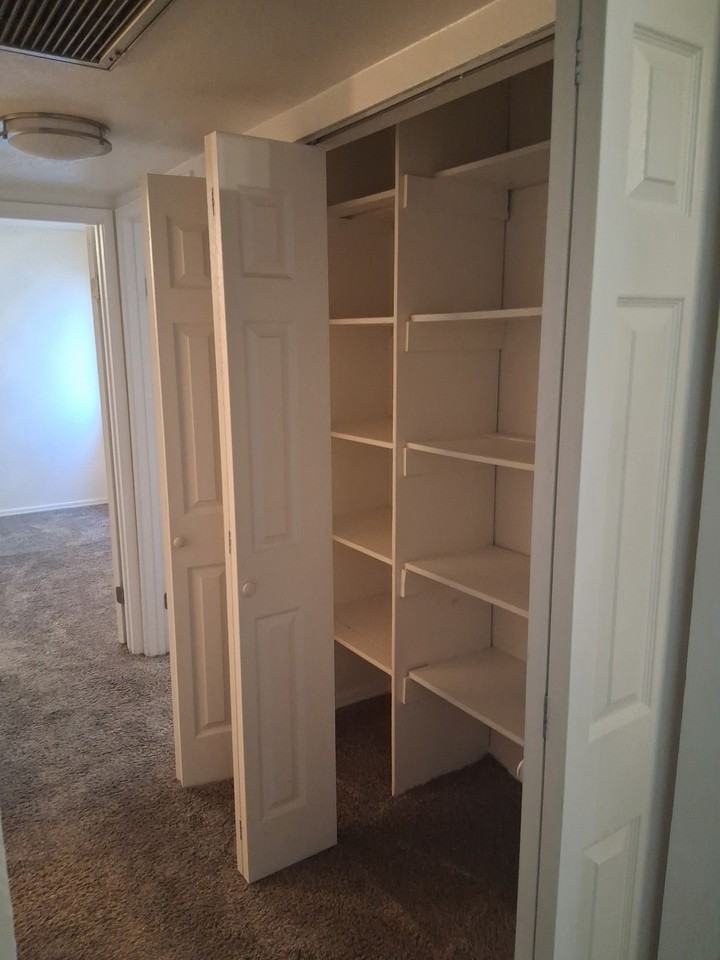 806 S Langley Ave #202 - Photo 7 of 17