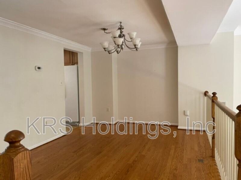 6268 Walkers Croft Way - Photo 5 of 17