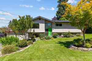 featured image of 126 Nw 104th St
