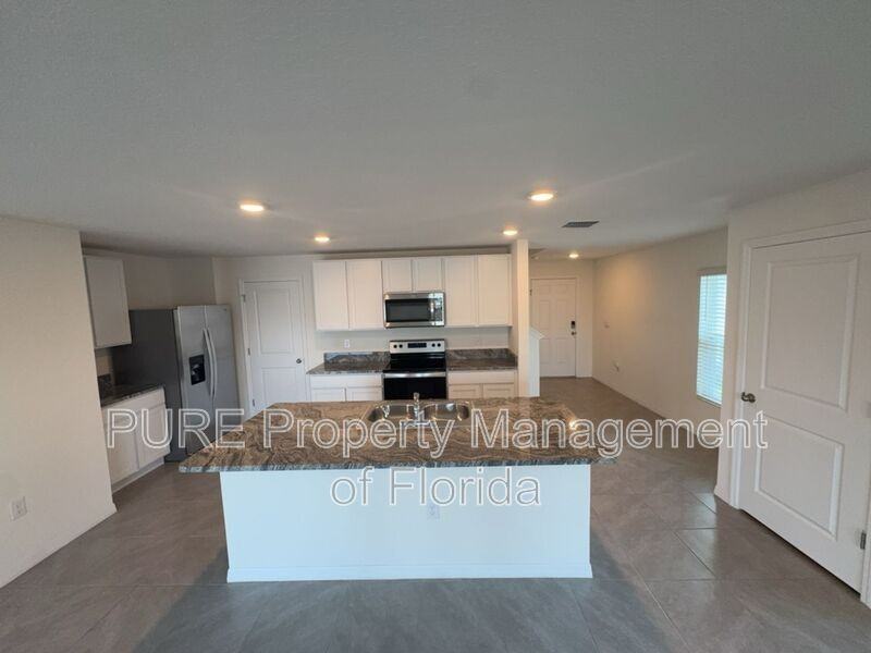 8702 Sw 46th Ave - Photo 7 of 50