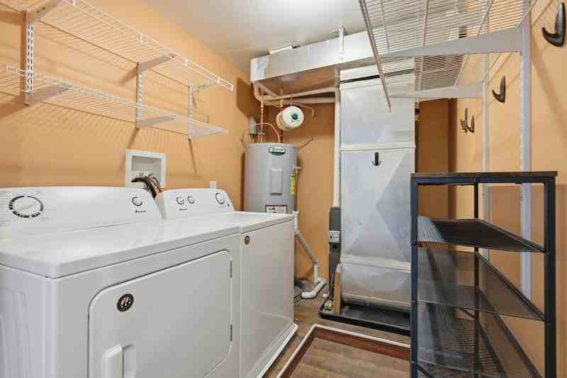 1008 W Cross St - Photo 6 of 20