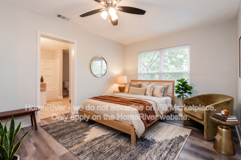 5206 N 15th St - Photo 4 of 23