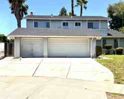 featured image of 727 Hathaway Ct