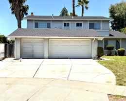 727 Hathaway Ct - Photo 1 of 1