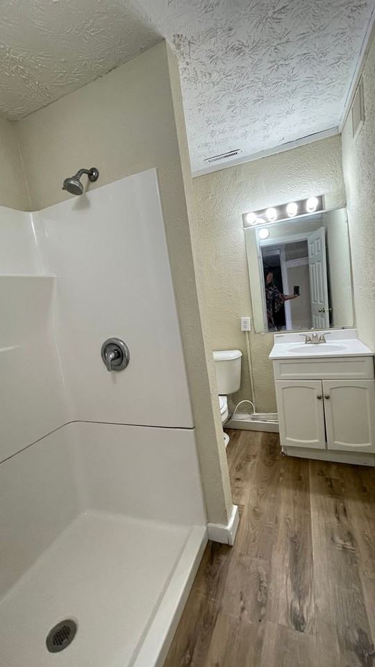 239 S 4th St #4 - Photo 6 of 10
