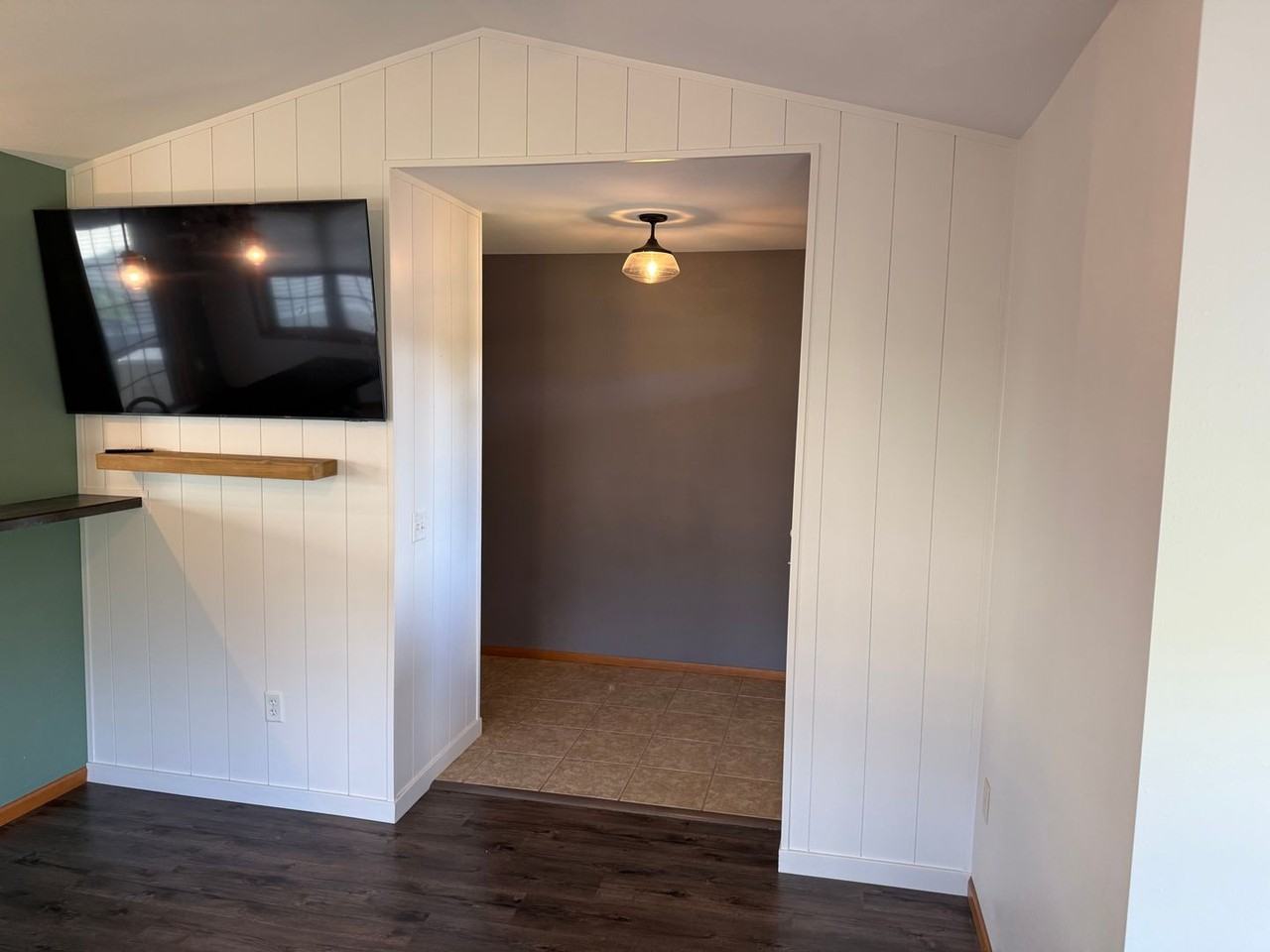 3015 Valley St - Photo 5 of 21