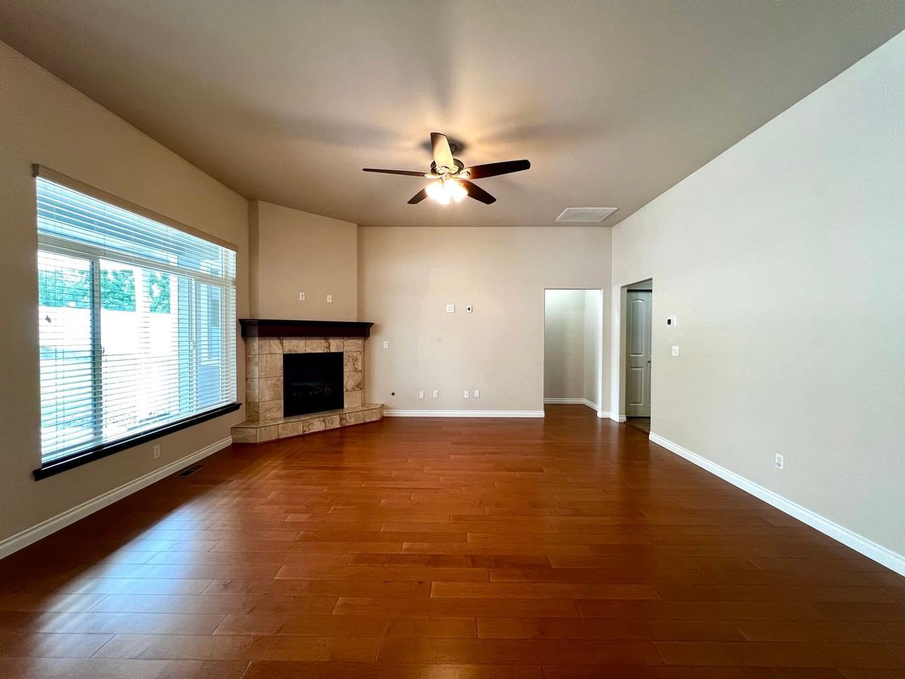 7704 W Washington Ave - Photo 4 of 22