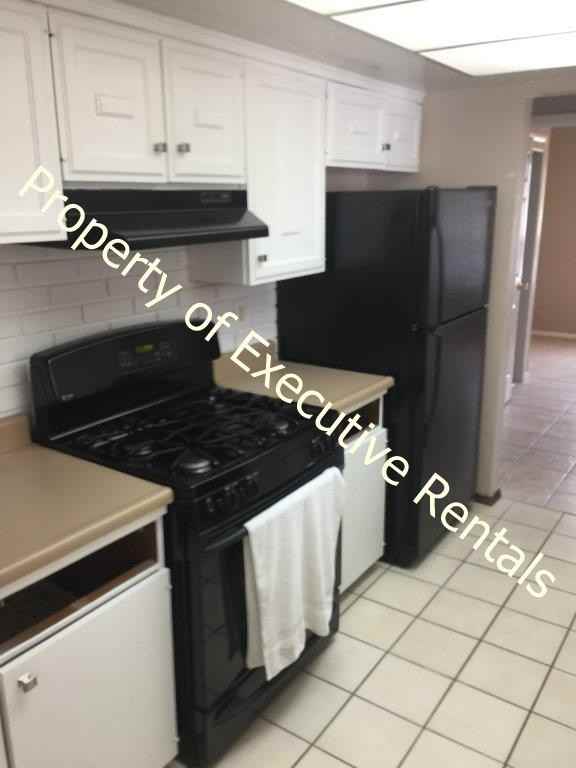 1733 Aspen Ave - Photo 4 of 23