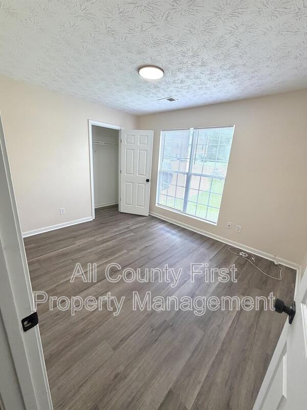 3335 Crestview Ct - Photo 7 of 13