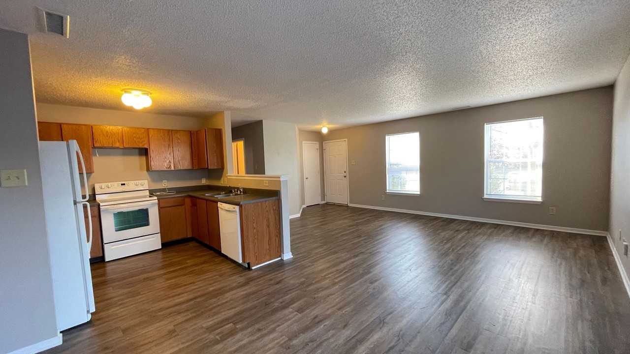 4113 Doten Dr - Photo 3 of 20