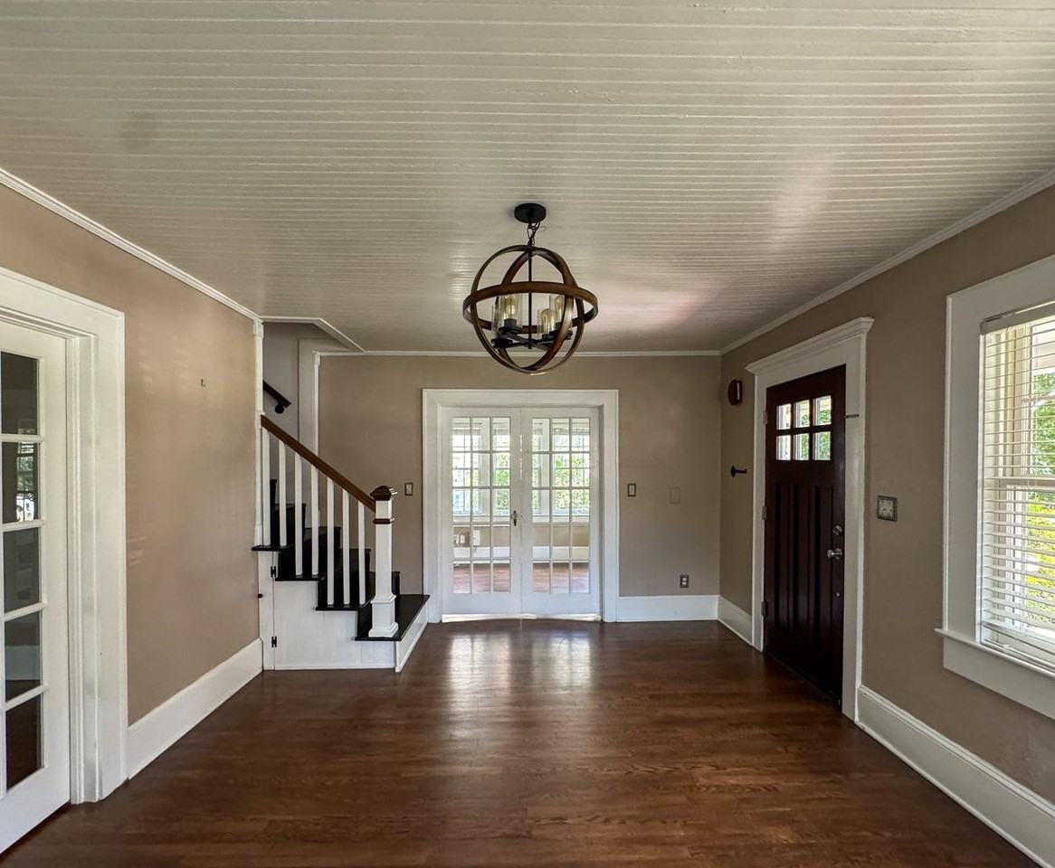 411 Cape Fear Ave - Photo 2 of 36