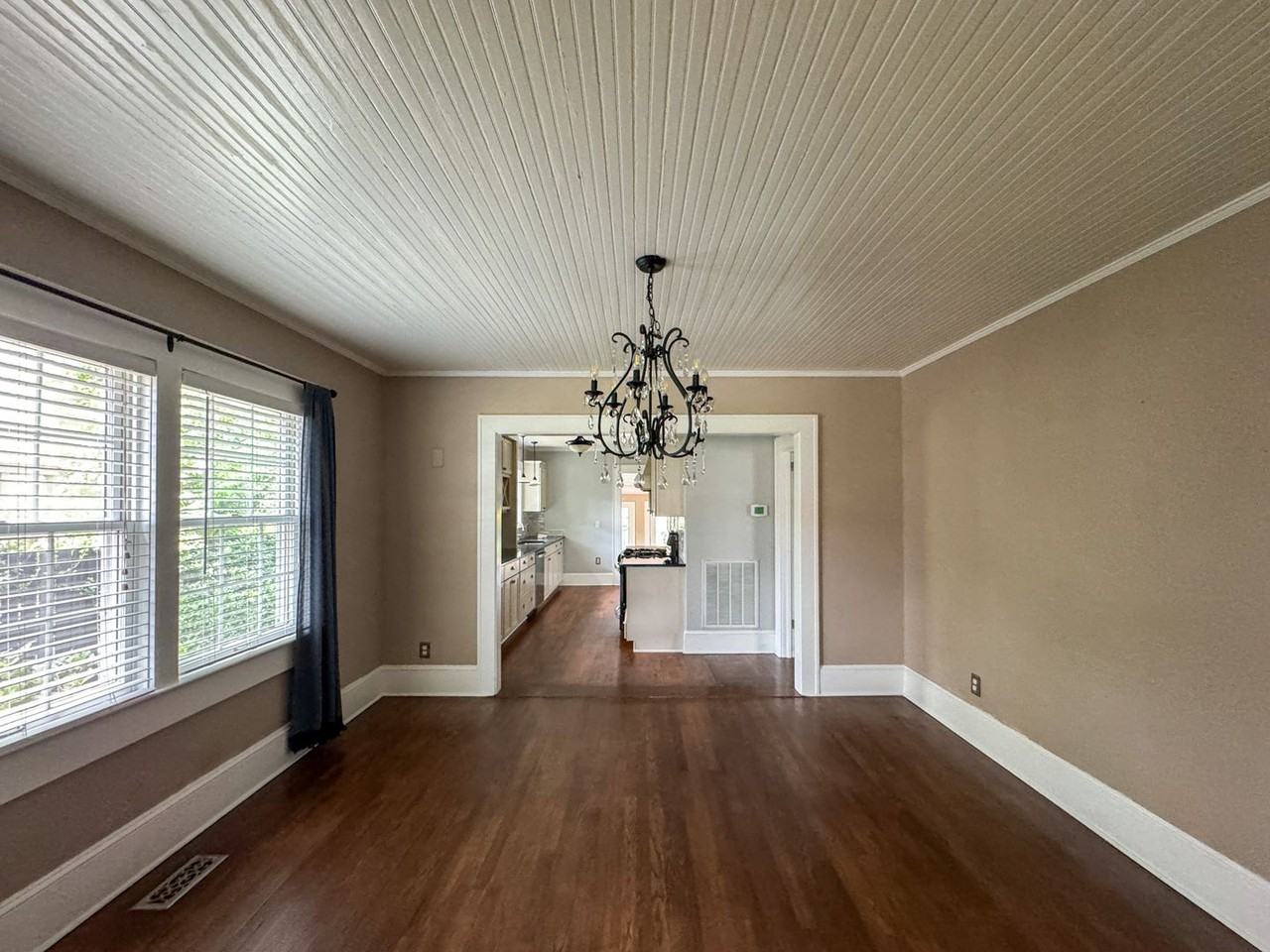 411 Cape Fear Ave - Photo 5 of 36