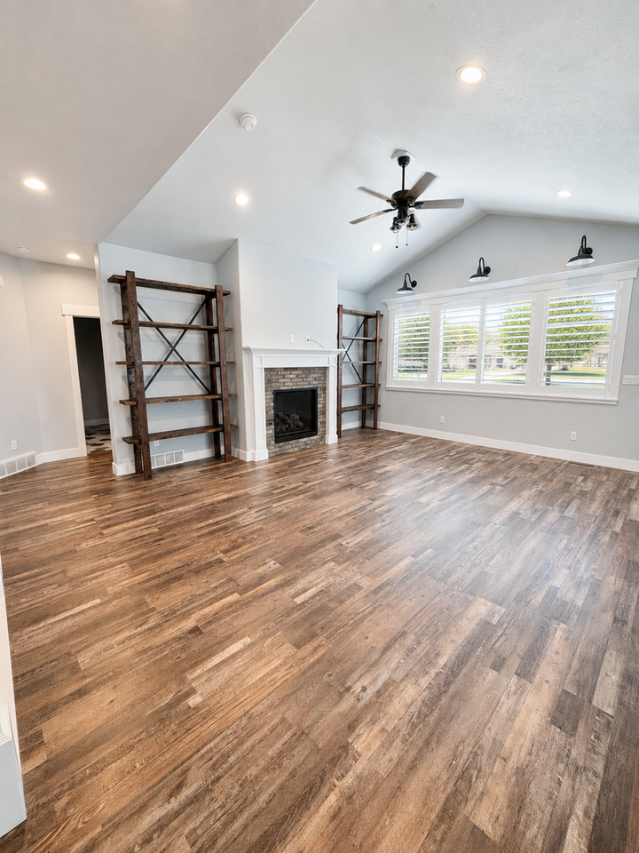 607 E Old Post Office Rd - Photo 5 of 38