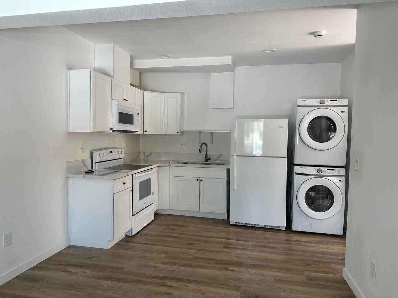 23811 Bouquet Canyon Pl - Photo 6 of 7