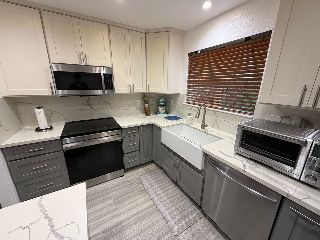 554 554 AKOLEA PL - Photo 3 of 30