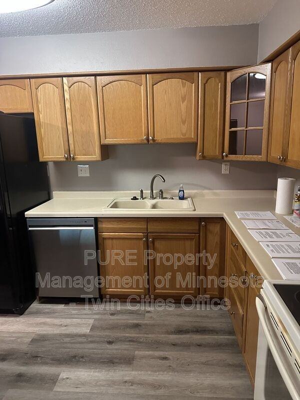 221 Grand Ave W #306 - Photo 2 of 21