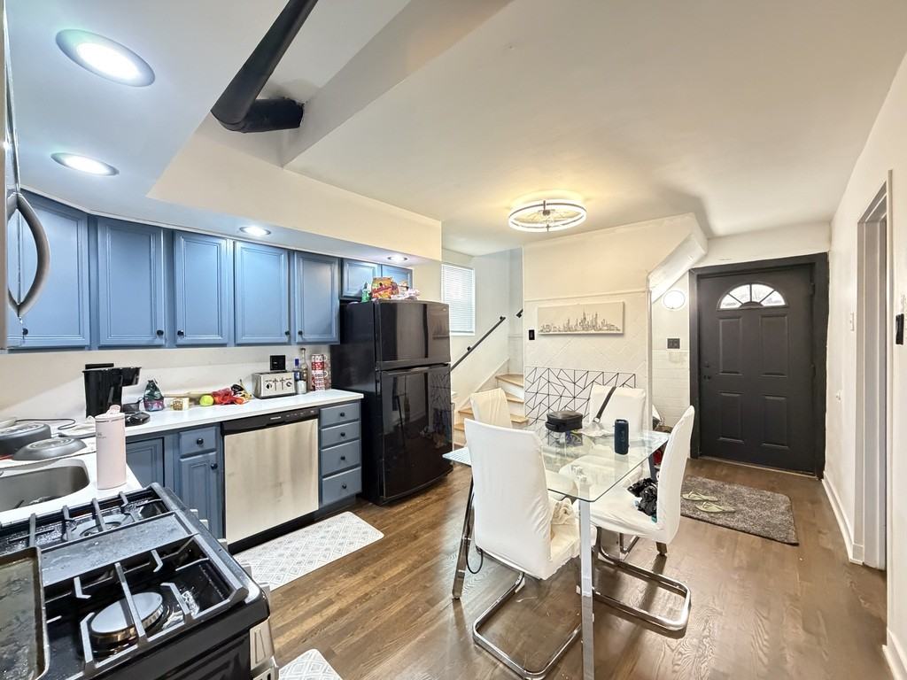 1933 W Grand Ave #SFH - Photo 7 of 21