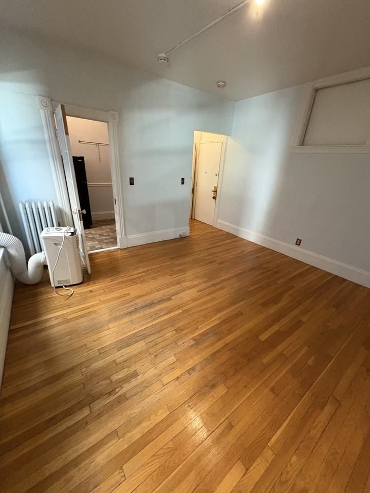 1094 Boylston St #47 - Photo 2 of 19