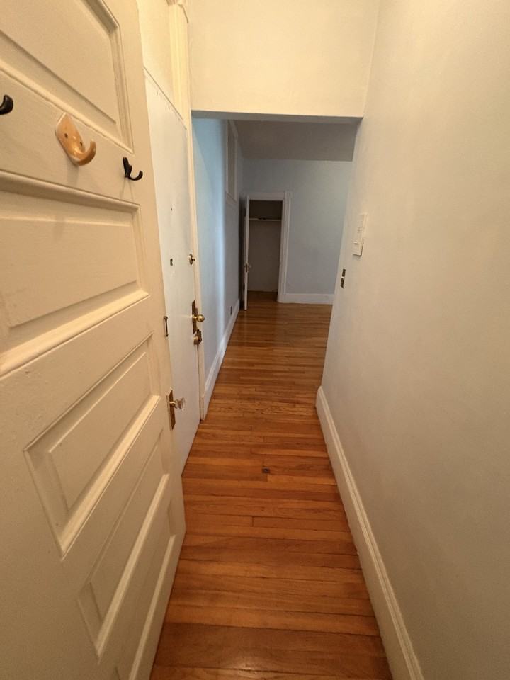 1094 Boylston St #47 - Photo 4 of 19