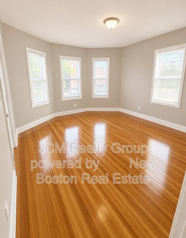 122 Foster St #2-2ndFL - Photo 4 of 5
