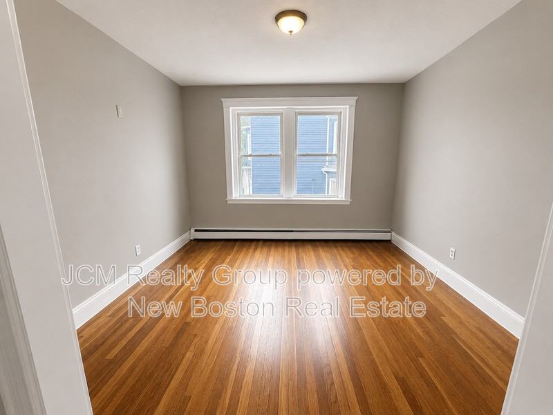 192 Washington St #304 - Photo 5 of 5