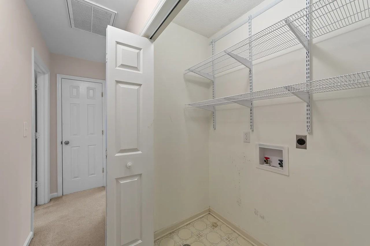 102 Shady Spring Pl - Photo 7 of 28