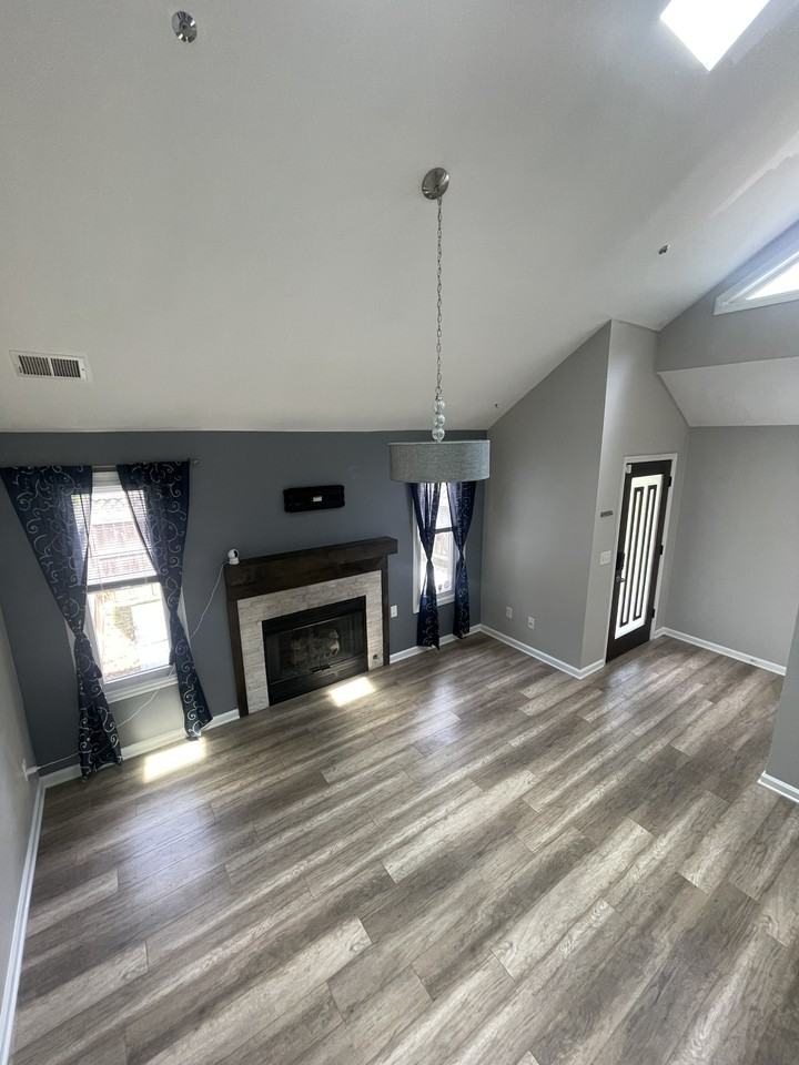 2770 North Ave Se - Photo 4 of 18
