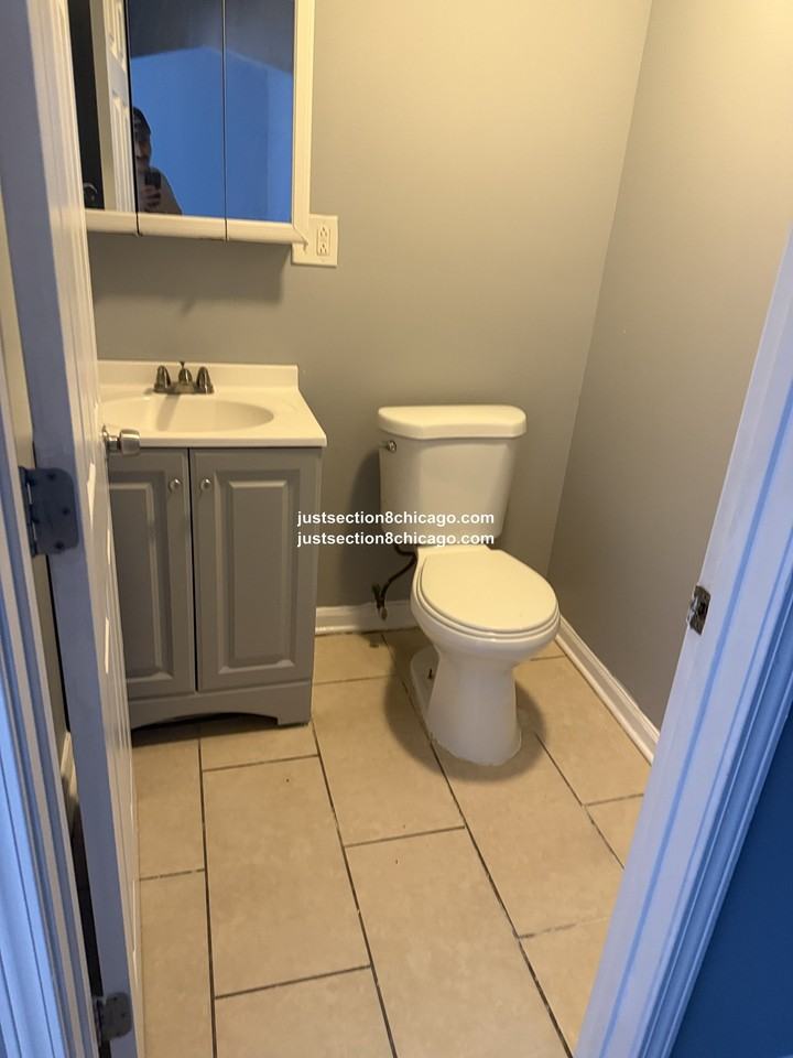 7127 S Merrill Ave #2S - Photo 2 of 6