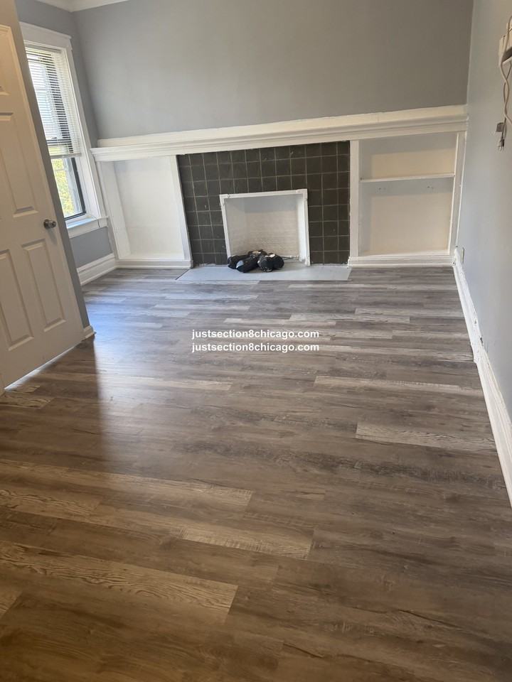 7127 S Merrill Ave #2S - Photo 5 of 6