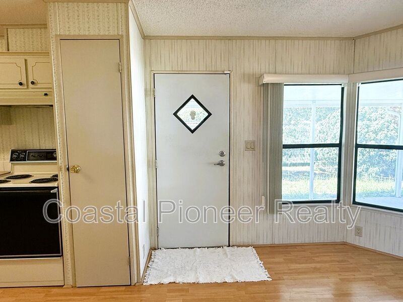 4550 A Ave - Photo 3 of 32