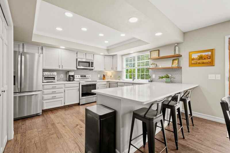8040 S Jasmine Cir - Photo 5 of 30