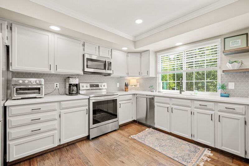 8040 S Jasmine Cir - Photo 6 of 30